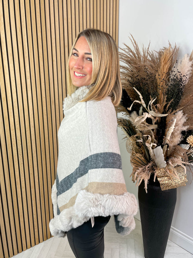 Kaitlyn Poncho - Beige